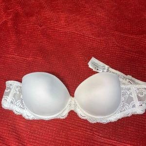 Strapless bra size 34A